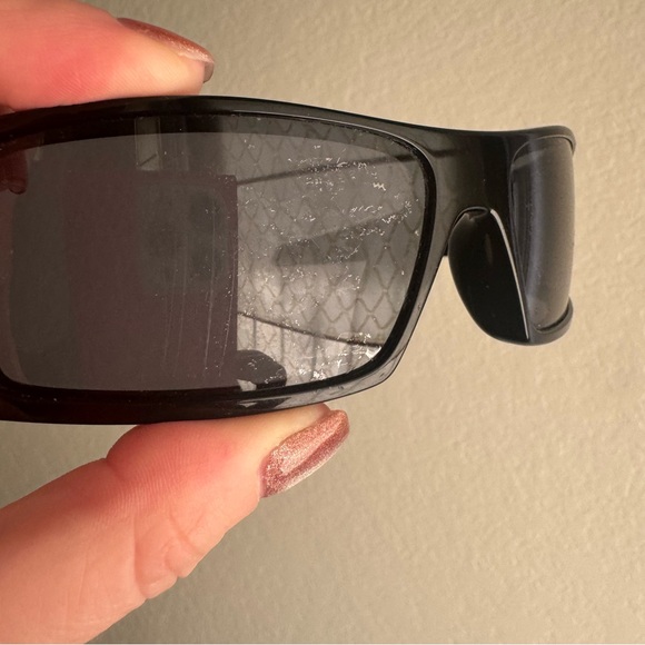 Oakley Gascan Black Silver Sunglasses - Picture 10 of 10